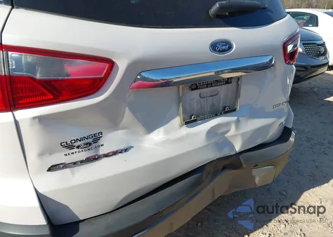 2018 Ford Ecosport Titanium z USA, uszkodzony, nr VIN MAJ6P1WLXJC168425